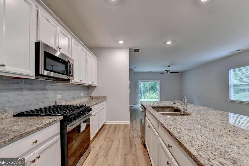 175 Grey Falcon Avenue - Photo 14