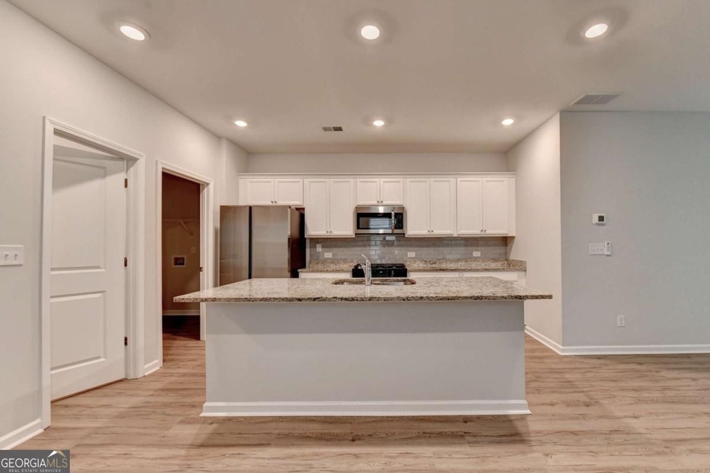 175 Grey Falcon Avenue - Photo 6