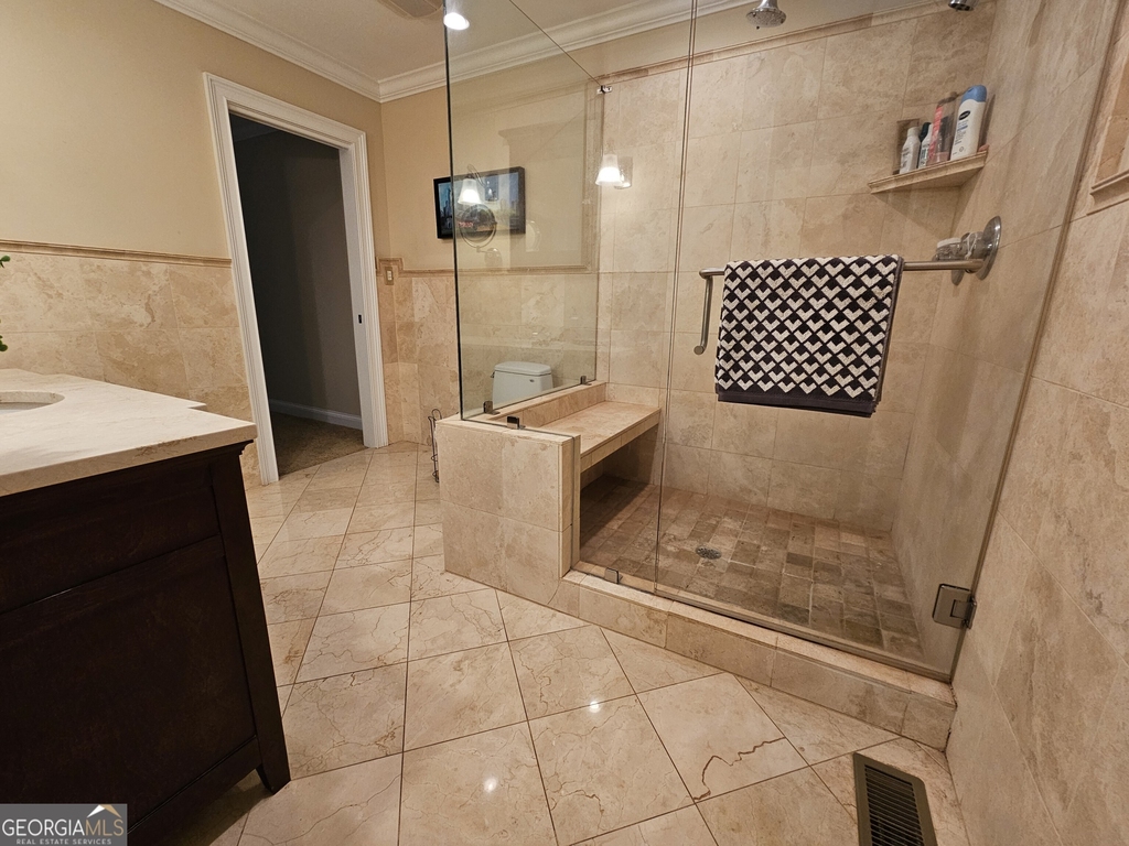 1085 Holly Drive - Photo 18