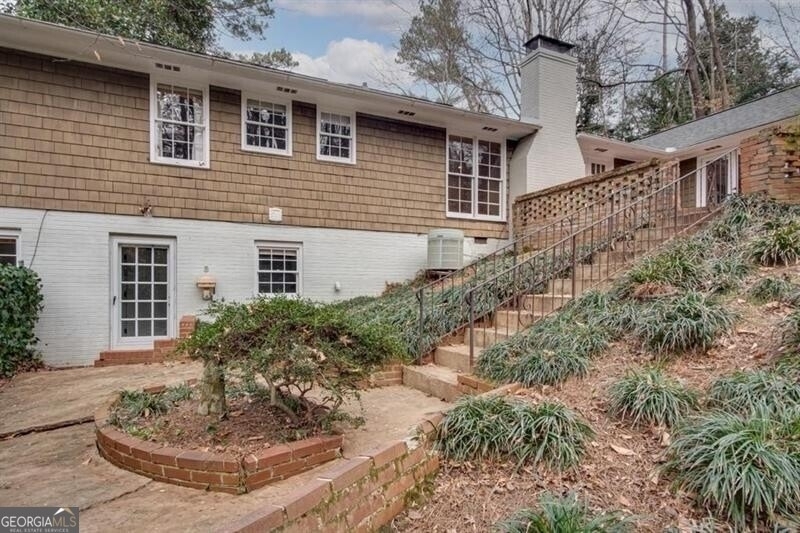 4601 Club Circle Ne - Photo 11