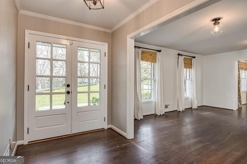 4601 Club Circle Ne - Photo 5