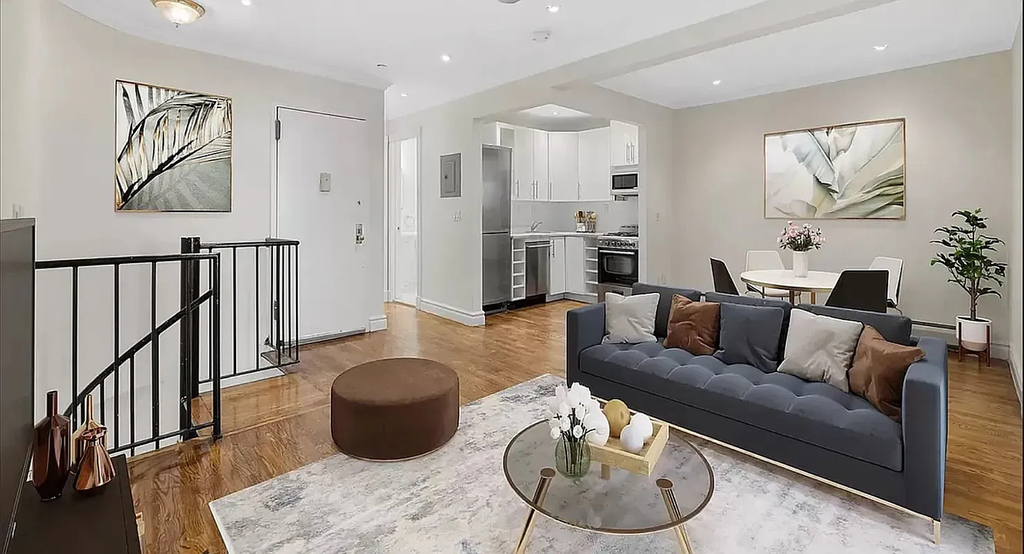 322 West 14th Street - Photo 0