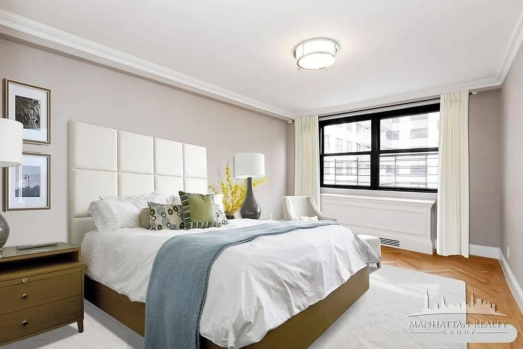39th & 2nd Ave - Photo 2