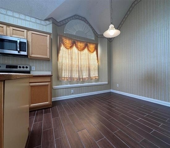 3904 Ridge Gate Drive - Photo 2