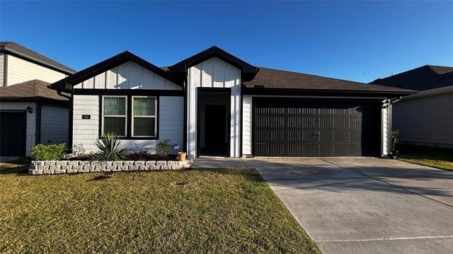 818 Coastline Way - Photo 0