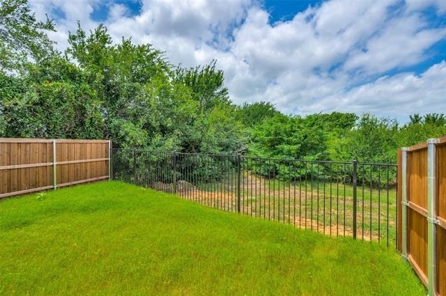 12104 Steeplechase Drive - Photo 24