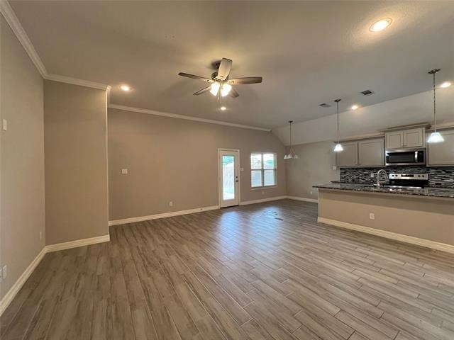 148 Frank Street - Photo 2
