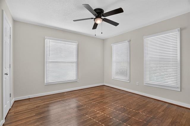 5016 Marks Place - Photo 12