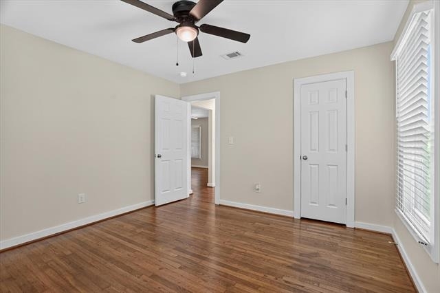5016 Marks Place - Photo 15