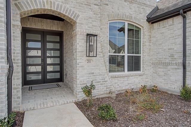 2531 Whitewood Drive - Photo 1
