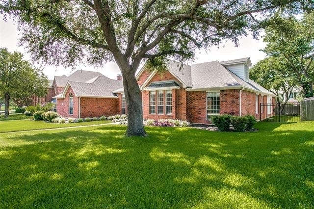 1270 Lakeway Drive - Photo 1