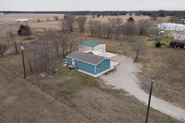 6553 Private Road 2270 - Photo 19