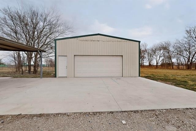 6553 Private Road 2270 - Photo 3