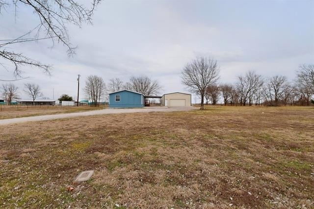 6553 Private Road 2270 - Photo 22