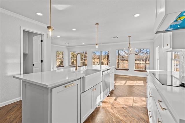 1701 E Lake Drive - Photo 5