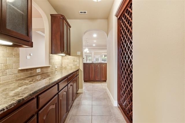 627 Seymour Drive - Photo 15