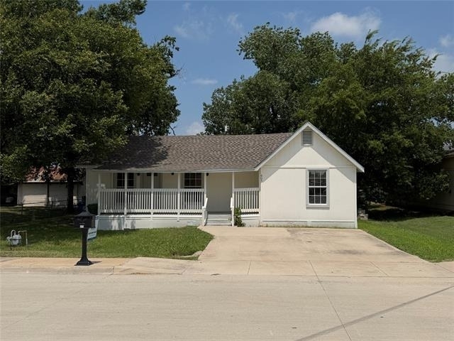 605 N Pine Street - Photo 0