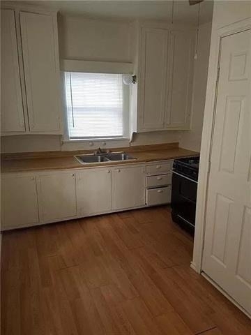 919 N Austin Street - Photo 1