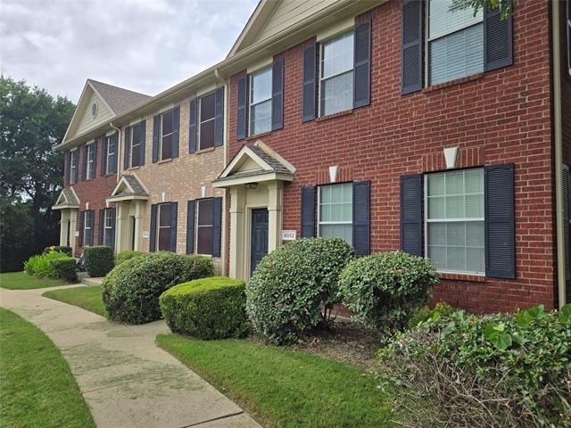 4082 Kyndra Circle - Photo 2
