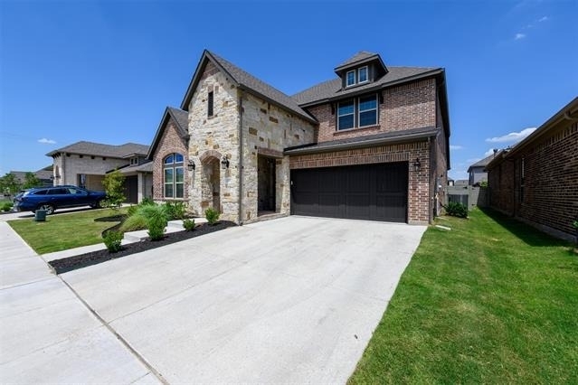 1604 Moss Trail Court - Photo 1