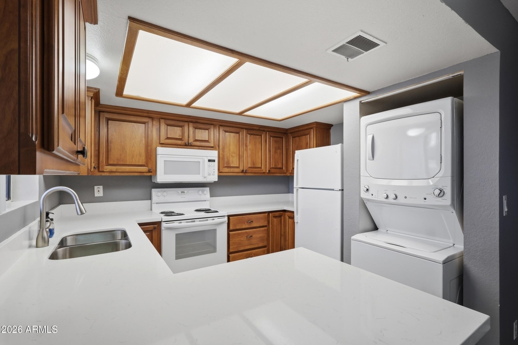 3635 N 37th Street - Photo 9