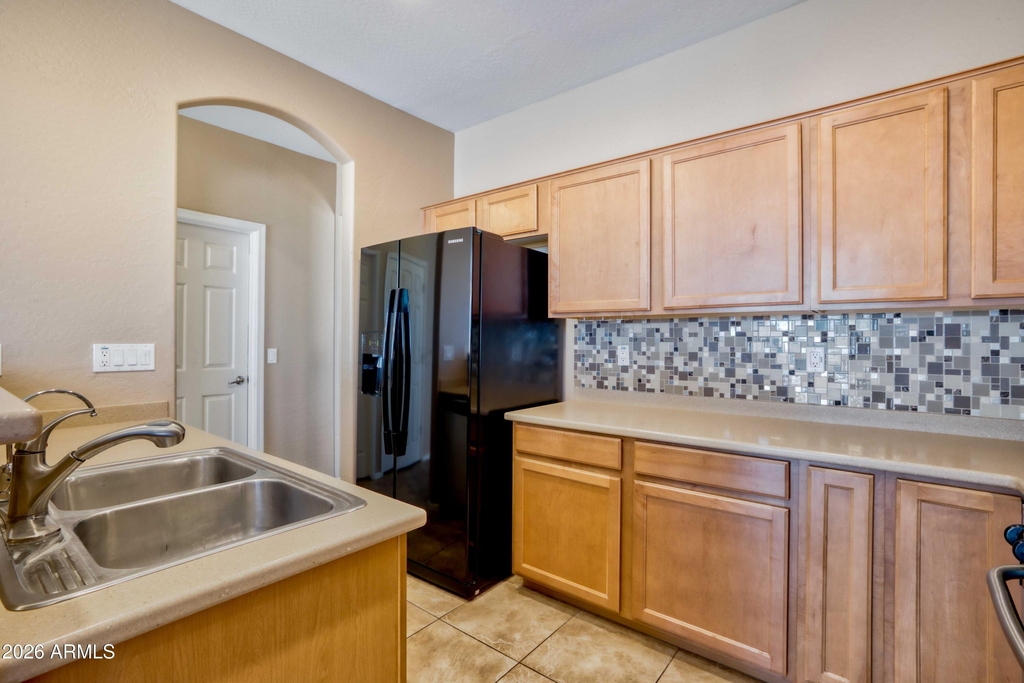 15273 W Roanoke Avenue - Photo 7