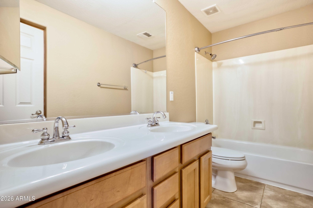 15273 W Roanoke Avenue - Photo 28