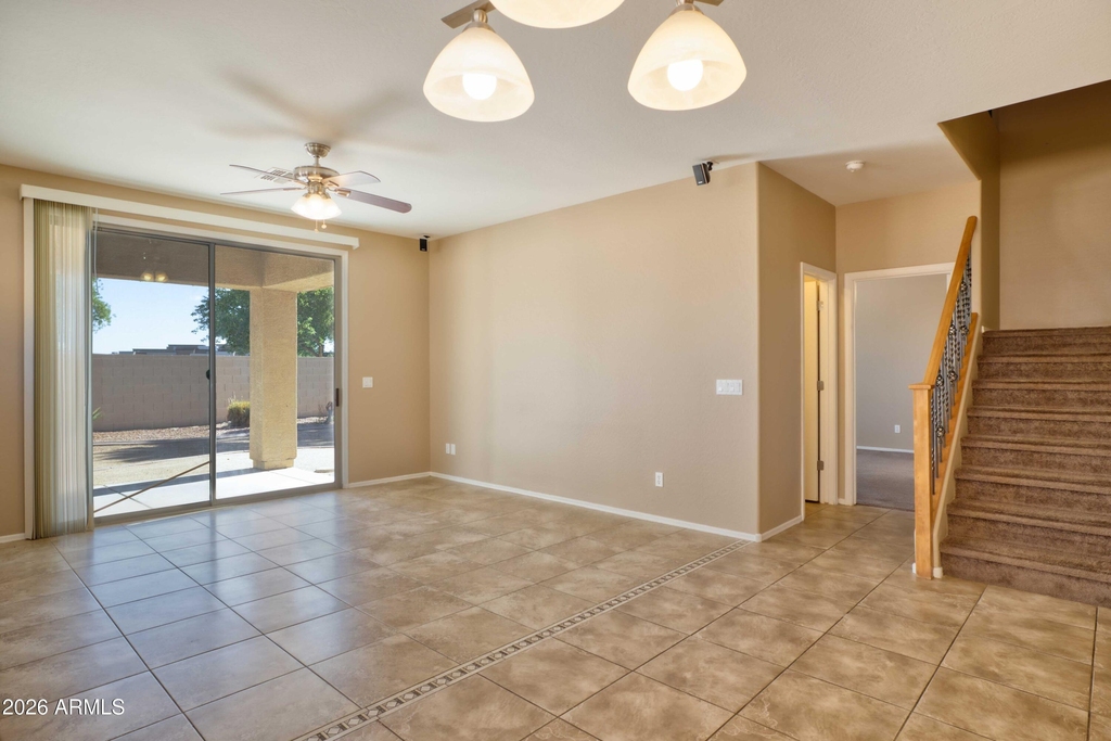 15273 W Roanoke Avenue - Photo 10