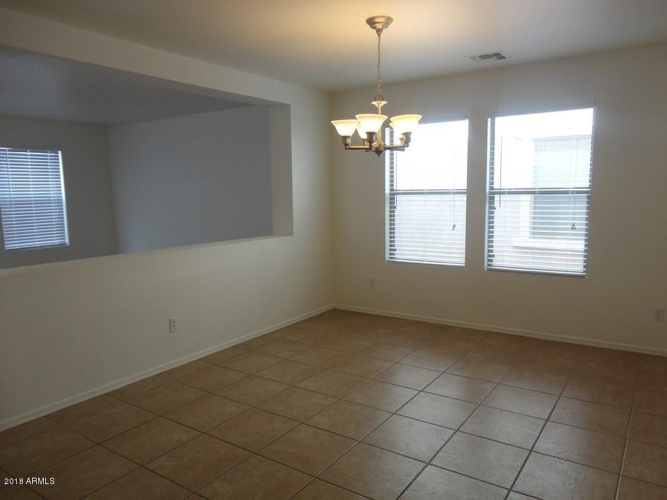 11214 W Pierce Street - Photo 10