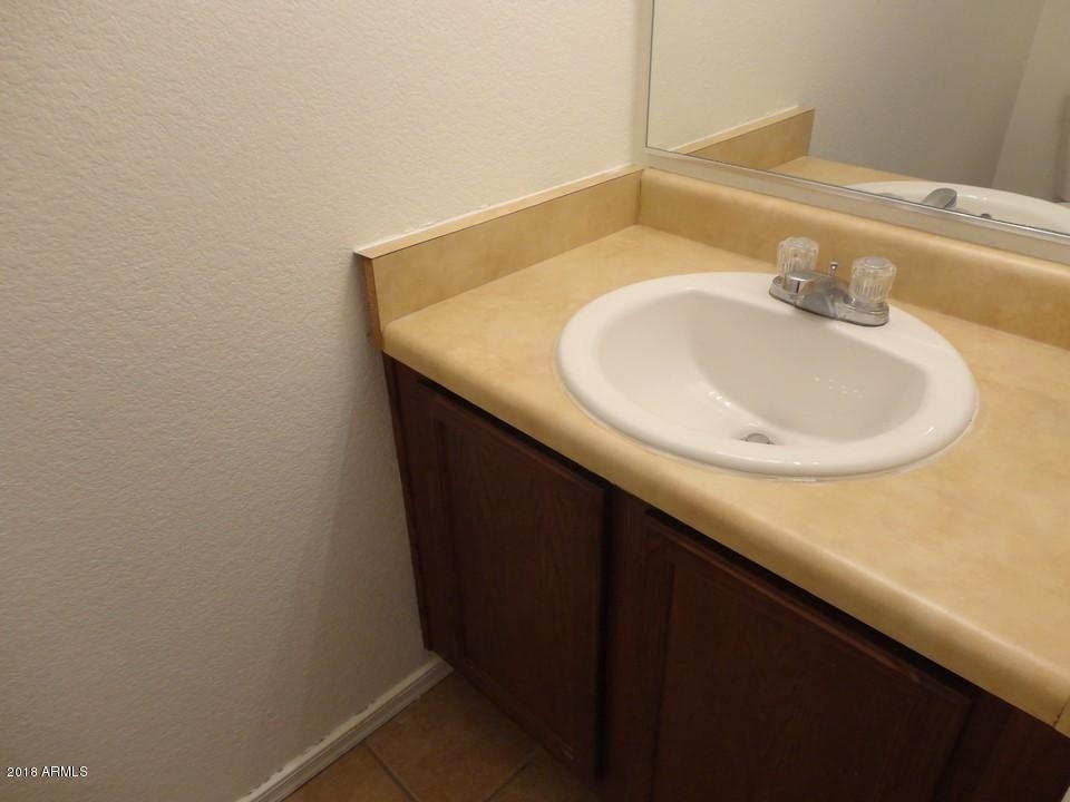 11214 W Pierce Street - Photo 8