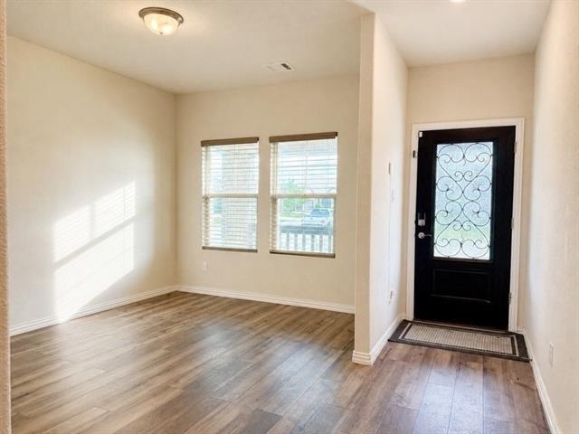 1425 Rolling Fox Drive - Photo 2