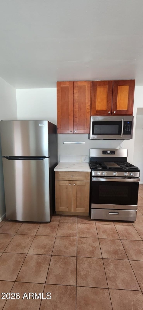 1416 E Orange Street - Photo 5