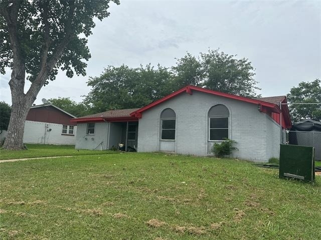 313 Victoria Drive - Photo 0