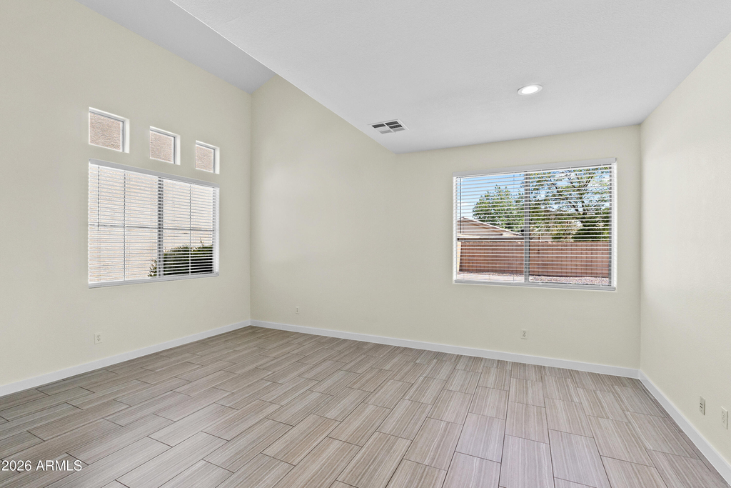 14369 W Lexington Avenue - Photo 4