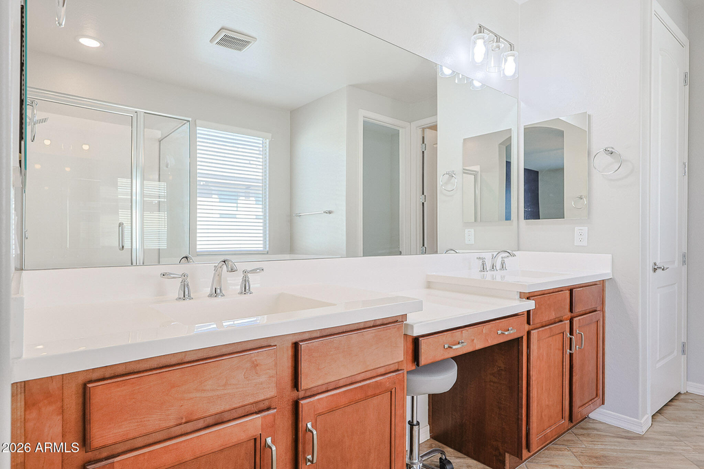 15269 W Pierce Street - Photo 20
