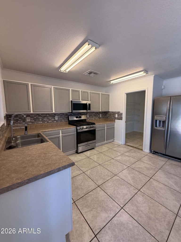 1261 E Dust Devil Drive - Photo 3