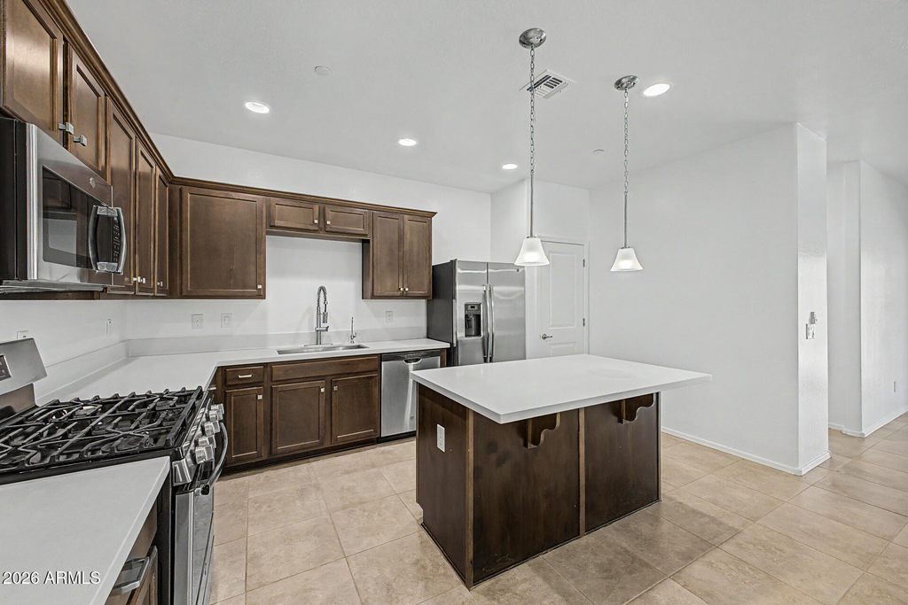 21254 W Hubbell Street - Photo 10