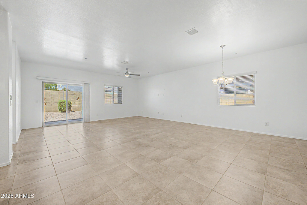 21254 W Hubbell Street - Photo 4