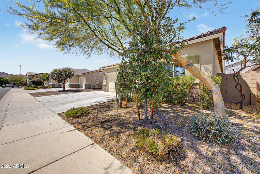 21254 W Hubbell Street - Photo 31