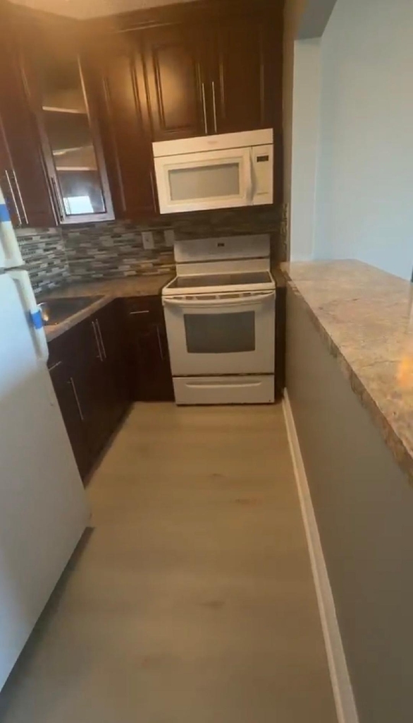 365 Ne 125th Street - Photo 6