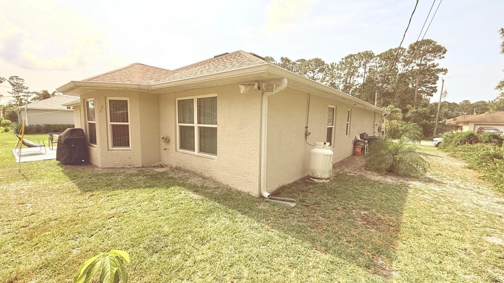 1613 Sw Whipple Avenue - Photo 6