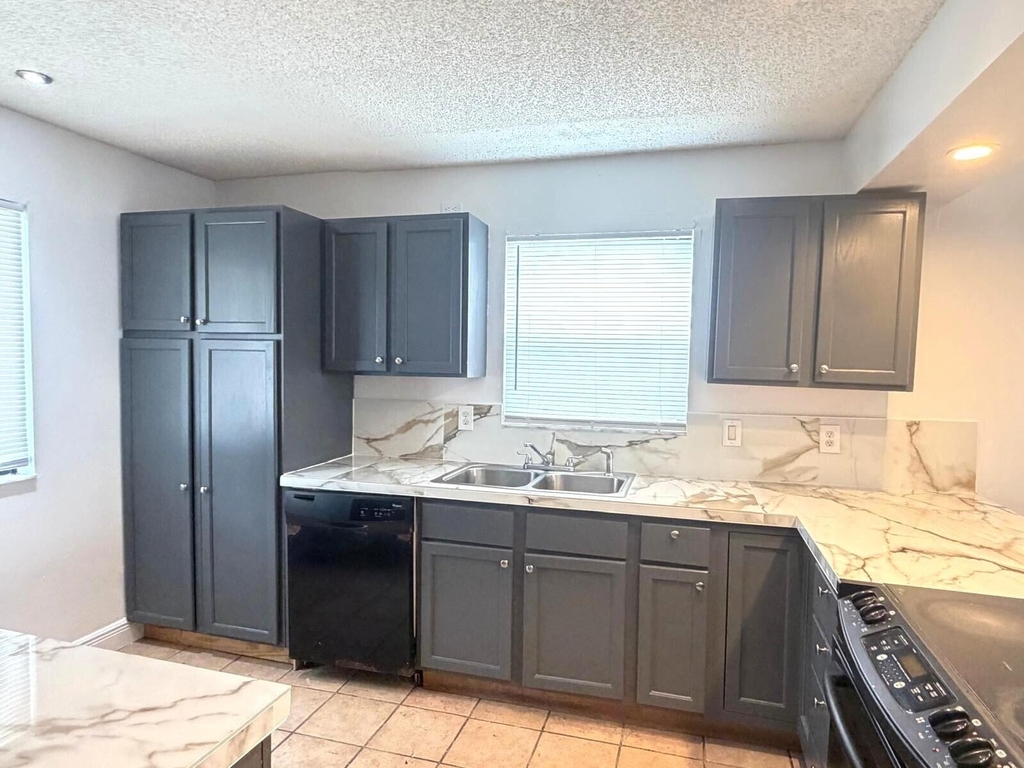 3808 Inlet Circle - Photo 16