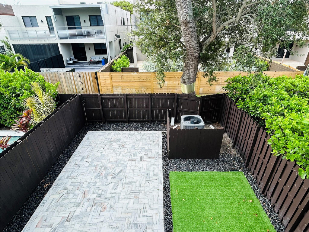 310 Sw 9th Street - Photo 22