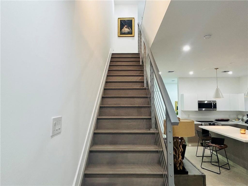 310 Sw 9th Street - Photo 4