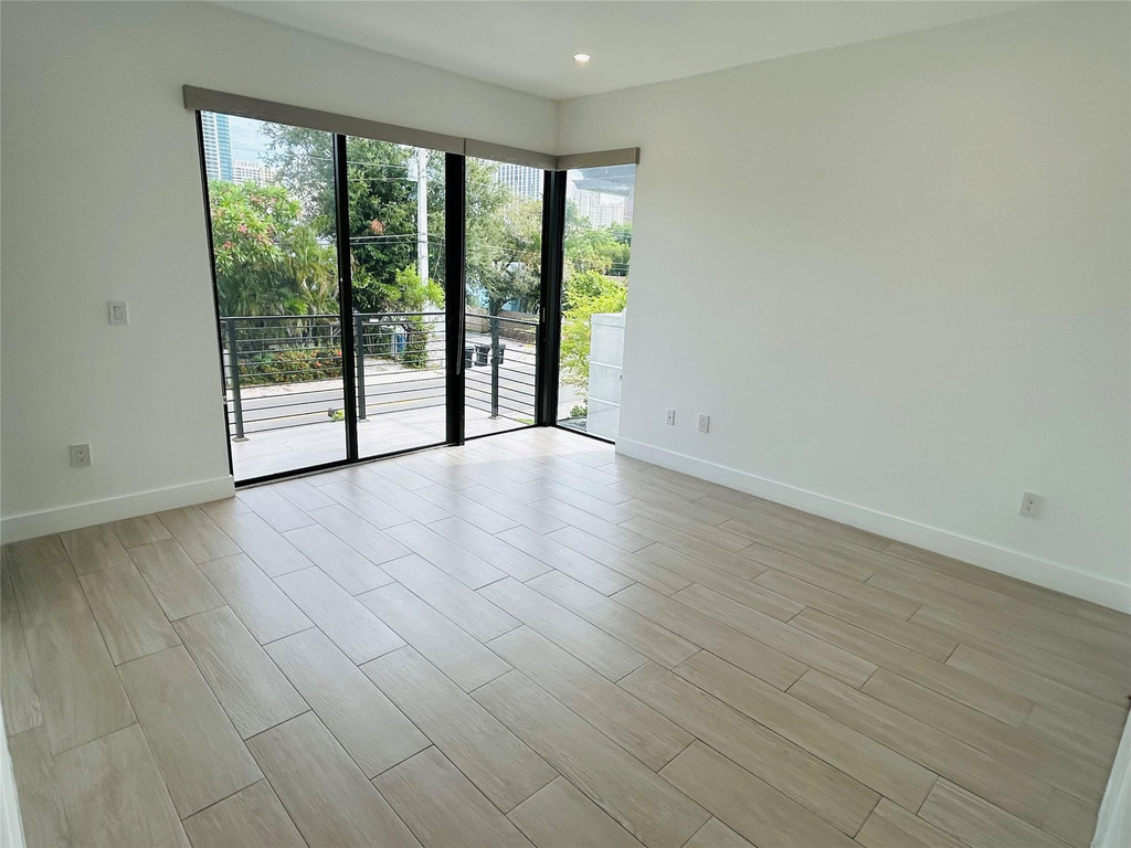 310 Sw 9th Street - Photo 12