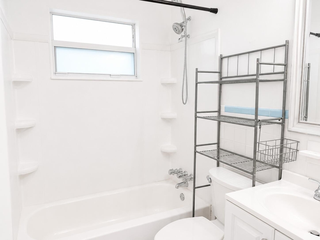 8012 U.s. 1 - Photo 13