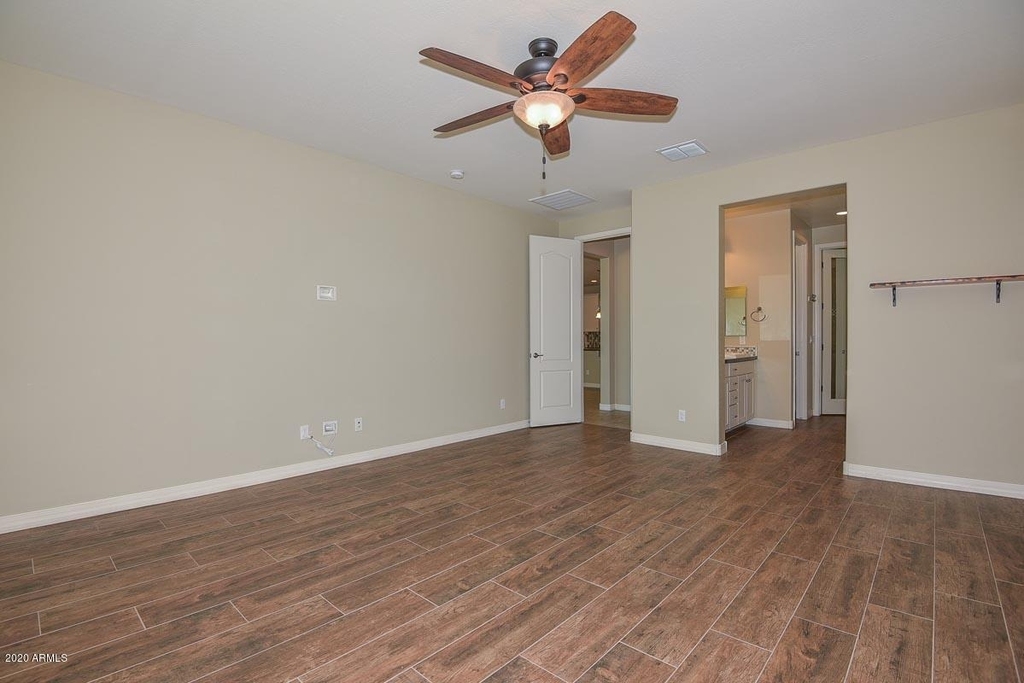 21922 N 100th Avenue - Photo 33