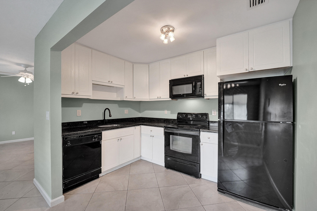 1250 Miami Road - Photo 11