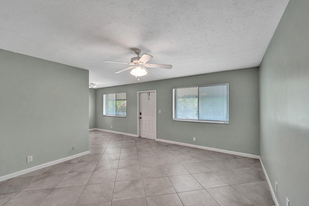 1250 Miami Road - Photo 8