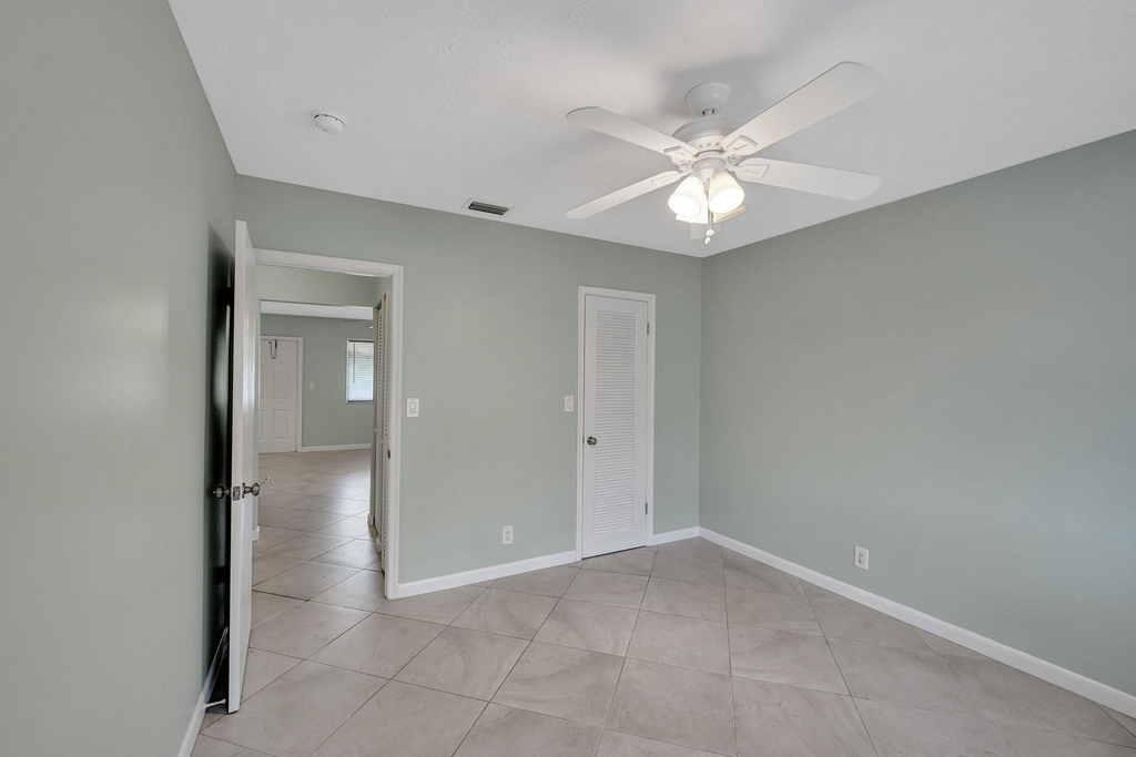 1250 Miami Road - Photo 15